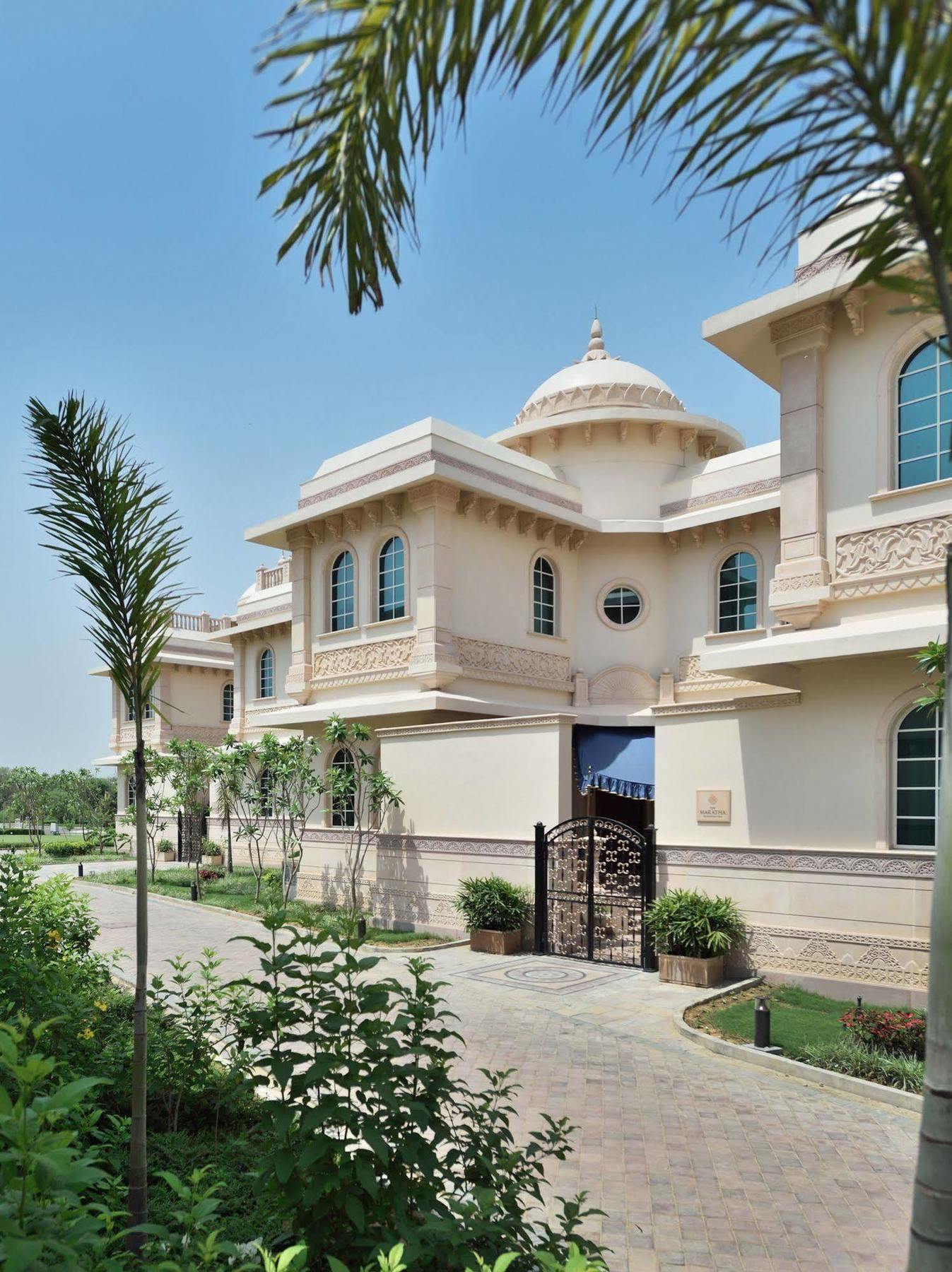 Itc Grand Bharat A Luxury Collection Resort Gurgaon Exterior photo